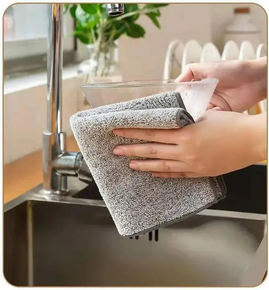 Microfiber Cleaning Cloths - DailyBasicNeeds.com