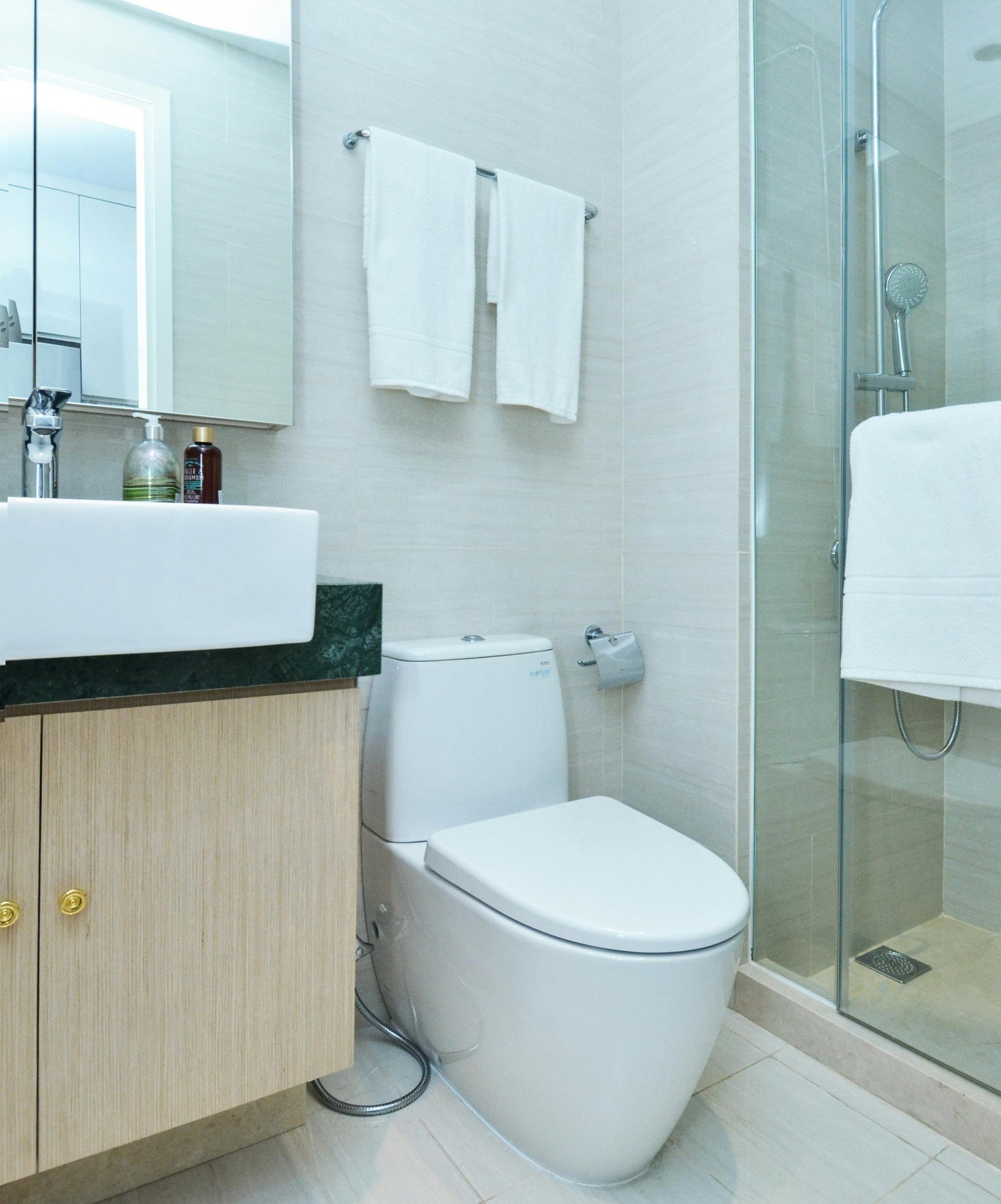 Bathroom - DailyBasicNeeds.com