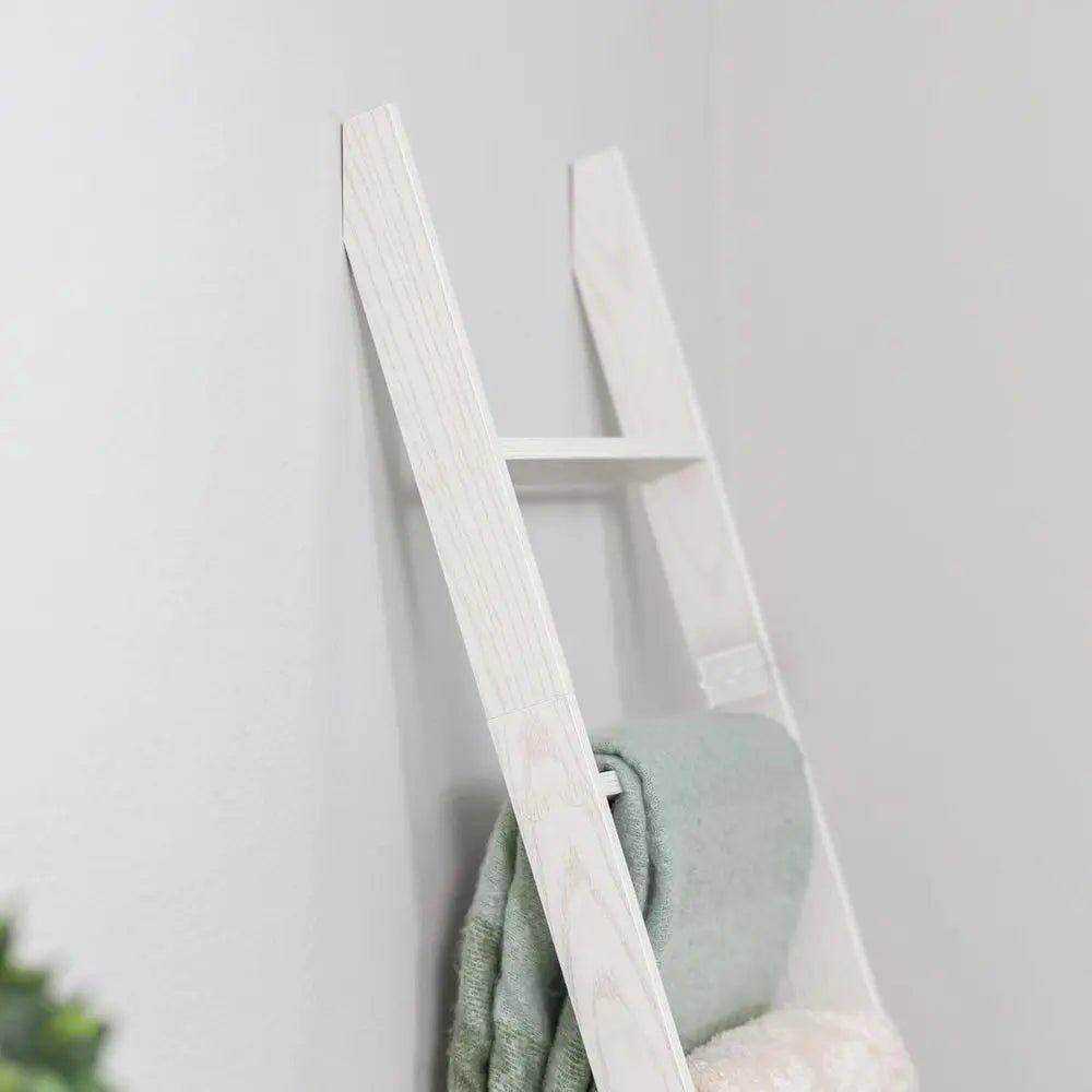 Blanket Ladder - DailyBasicNeeds.com