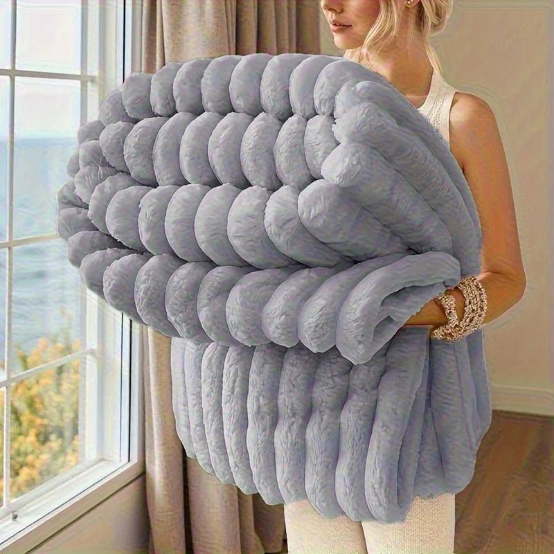Blankets - DailyBasicNeeds.com