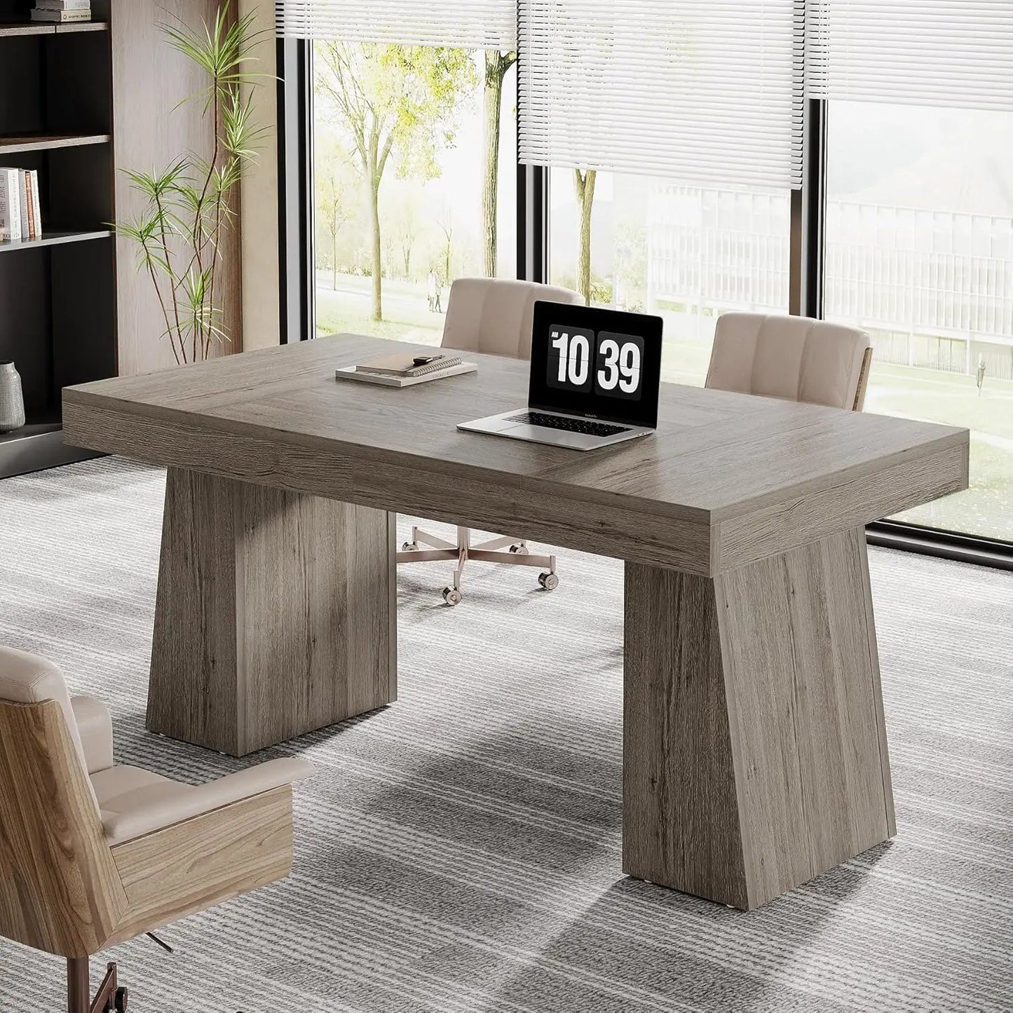 Executive Desk - DailyBasicNeeds.com