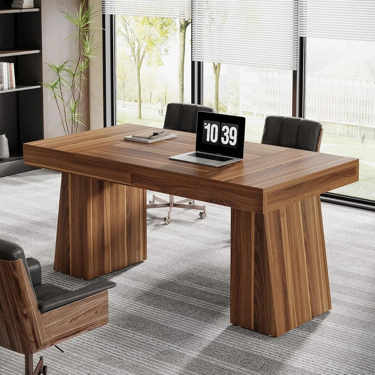 Executive Desk - DailyBasicNeeds.com
