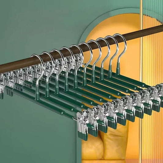 Hangers For Clothes - DailyBasicNeeds.com