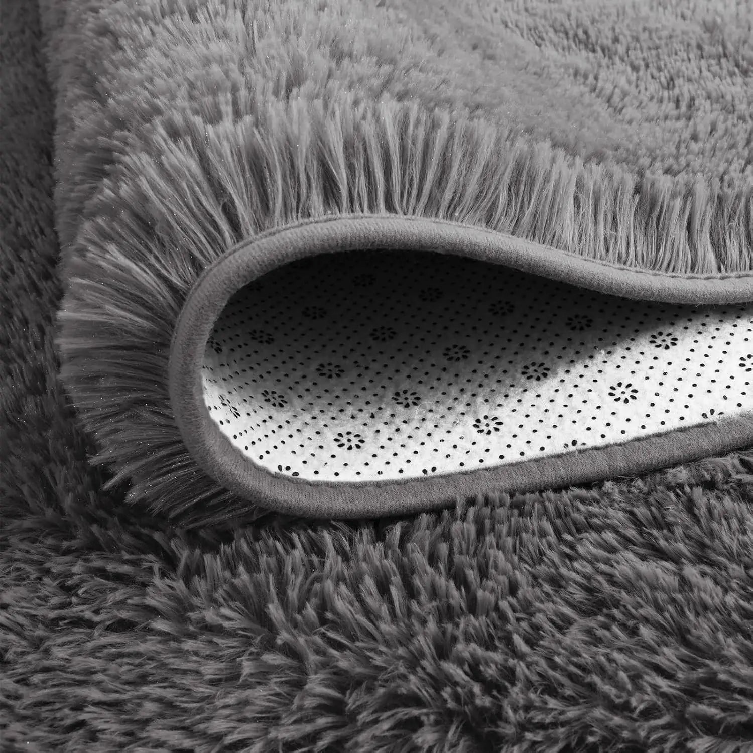 Large Fluffy Carpet - DailyBasicNeeds.com