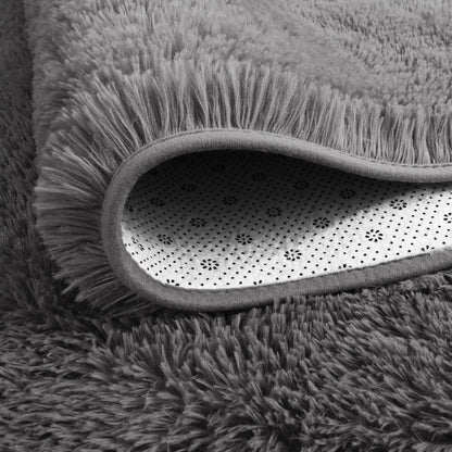 Large Fluffy Carpet - DailyBasicNeeds.com