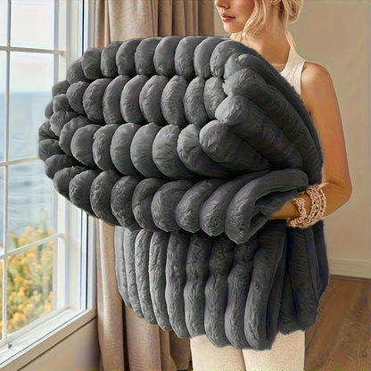 Lightweight Blankets - DailyBasicNeeds.com