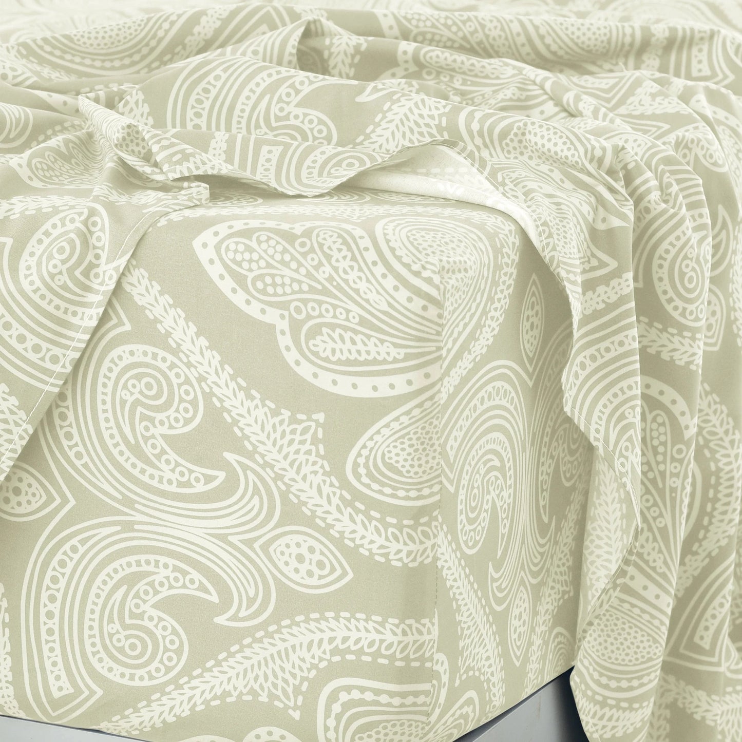 Paisley Bed Sheet Set - DailyBasicNeeds.com