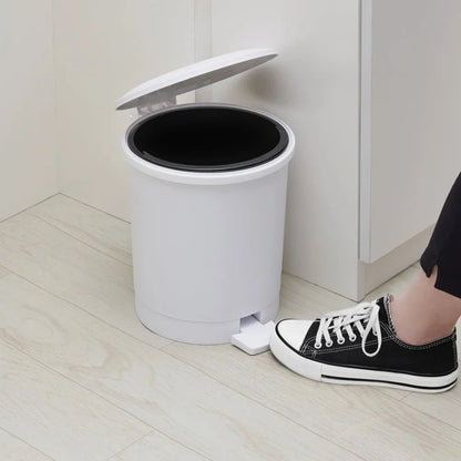 Round Plastic Step Trash Can - DailyBasicNeeds.com