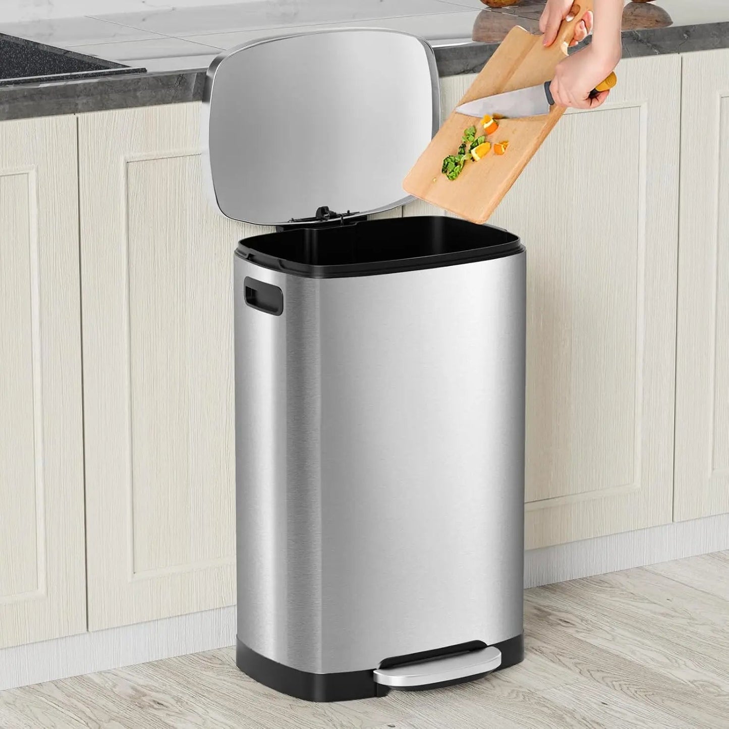 Trash Can with Removable Inner Bucket - DailyBasicNeeds.com