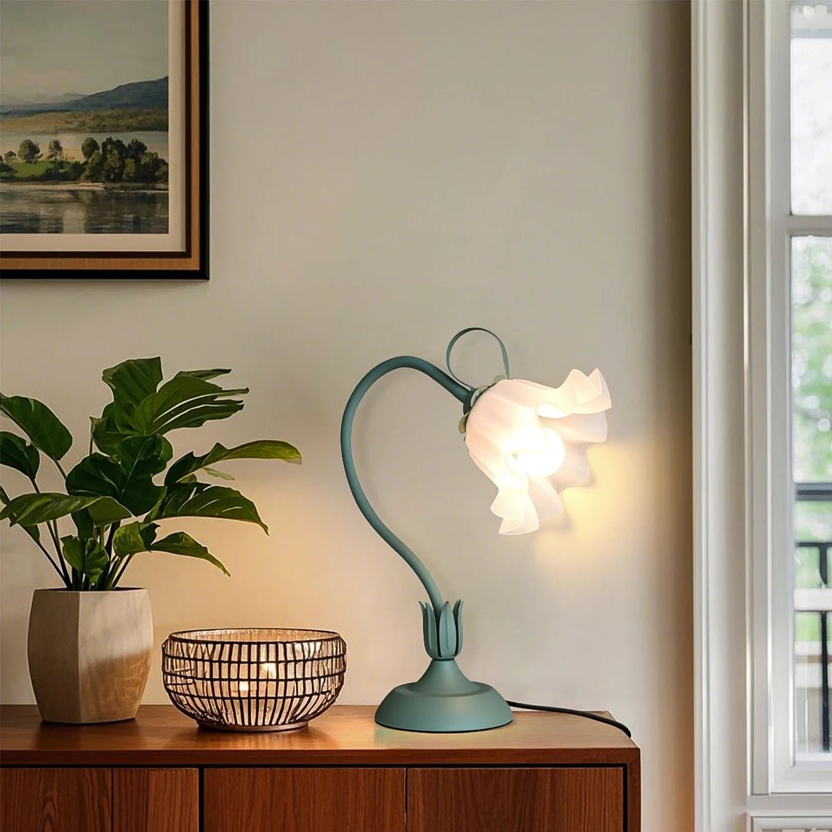 Vintage bedside lamp - DailyBasicNeeds.com